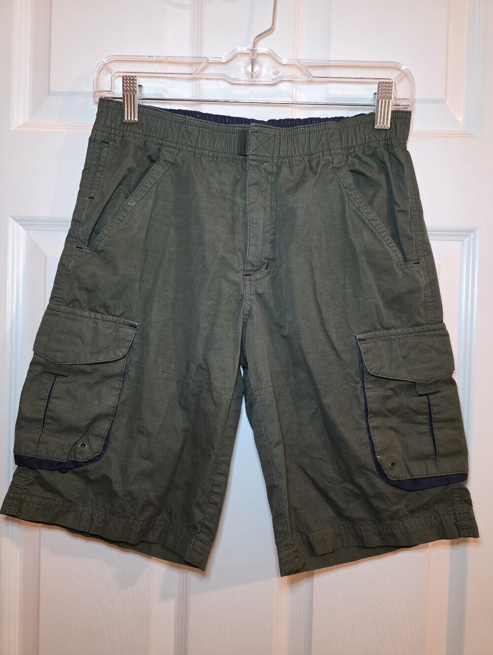 REI Boys Shorts Sz M Green